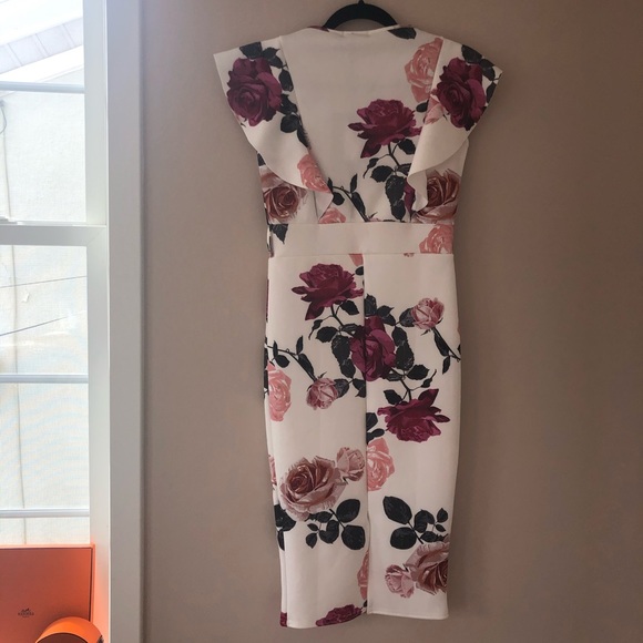 Floral Midi Dress by Pretty Little Thing - Picture 2 of 6